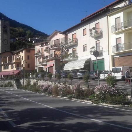 Appartamento sul lago d'Iseo Tavernola Bergamasca Exterior foto