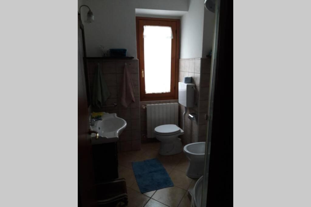 Appartamento sul lago d'Iseo Tavernola Bergamasca Exterior foto